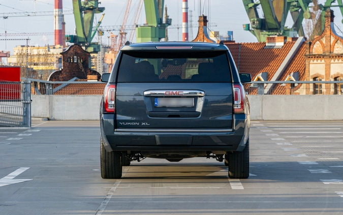 GMC Yukon cena 229000 przebieg: 49000, rok produkcji 2020 z Warszawa małe 667